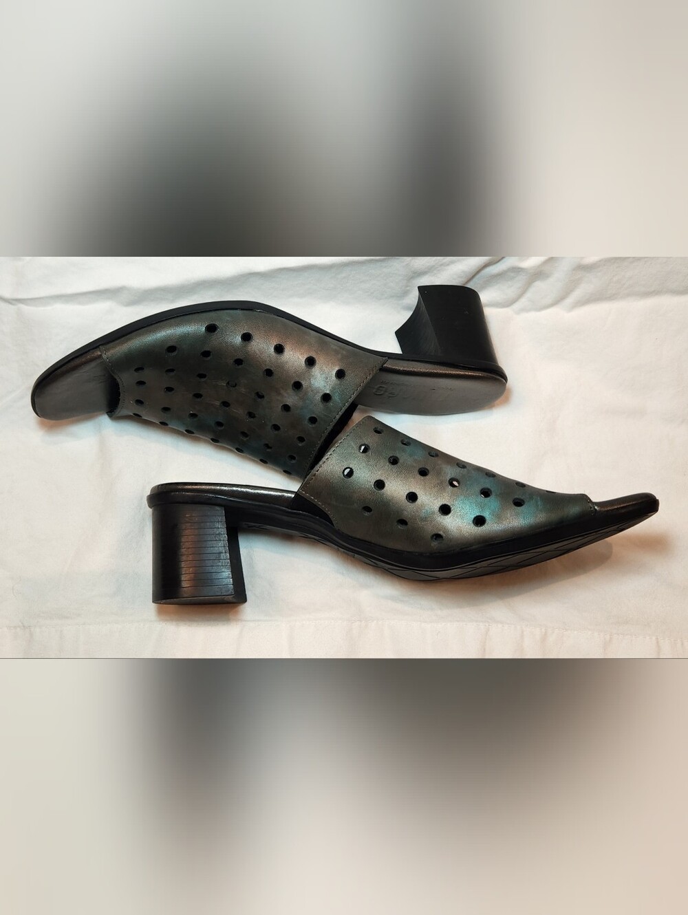 Munro Jules Perforated Leather Sandal/Slide Block Heel Blk/Slvr/Grn Size 9